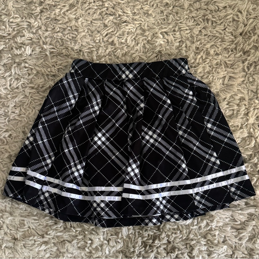 Black and White Plaid Skirt
